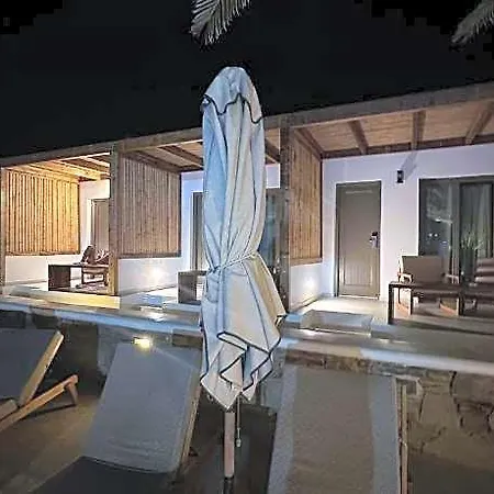 Hotel Petinaros &