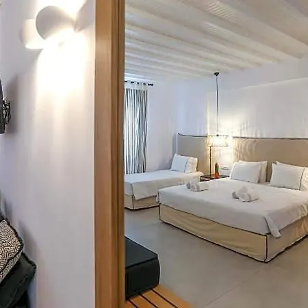 Petinaros & Hotel 3*