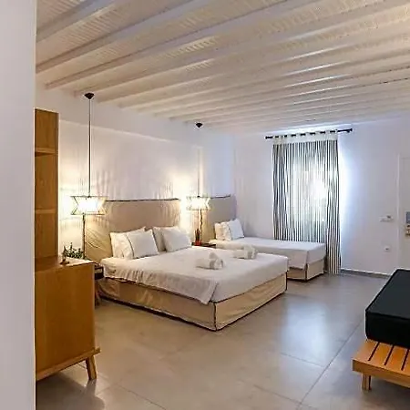 Petinaros & 3*