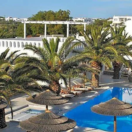 Petinaros & Hotel 3*