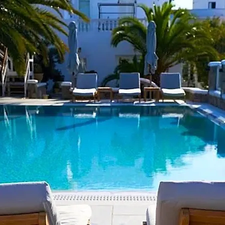 Hotel Petinaros & 3*